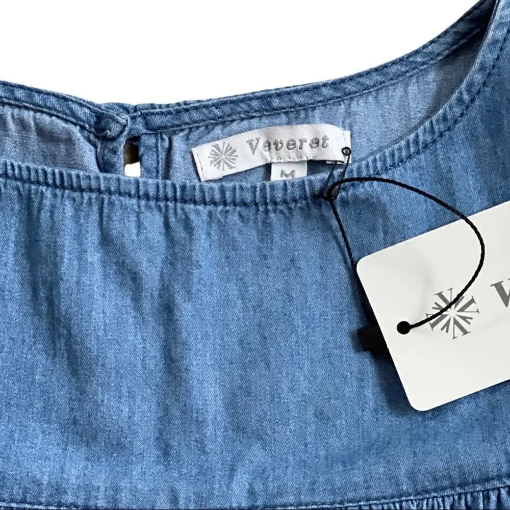 Veveret Cropped Ruffle Chambray Blouse •NWT